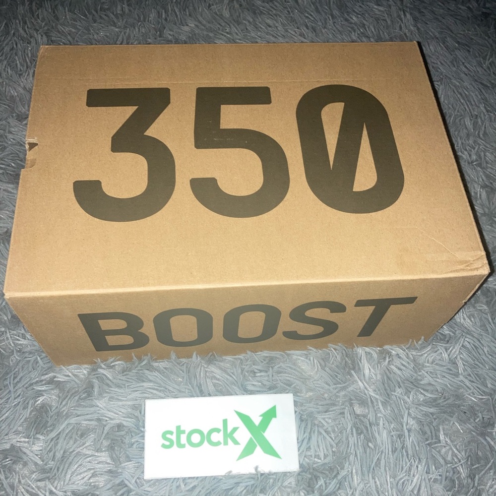 Yeezy Boost 350 V2 Sand Taupe NIB Men’s 9.5 DEADSTOCK